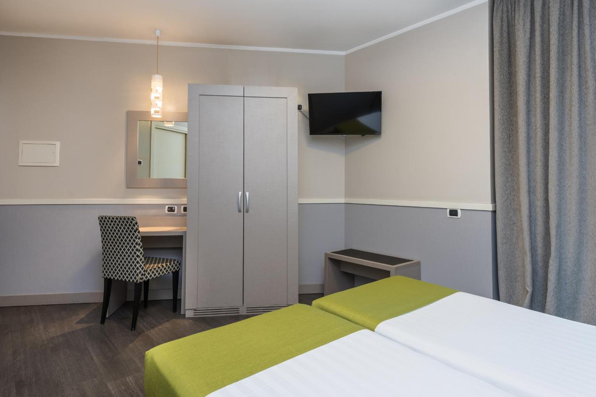 Classic Twin Room,1583076487:JPEG