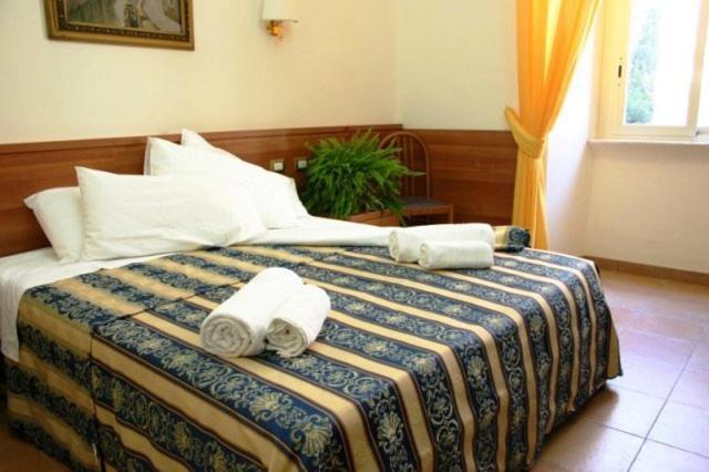 Standard Triple Room,63060571:JPEG