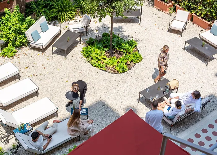 Family Hotel: Sentho Roma