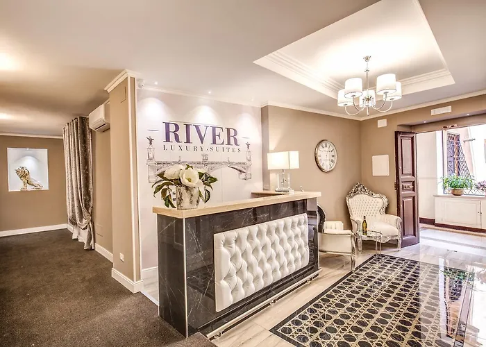 Casa de huéspedes: River Luxury Suites